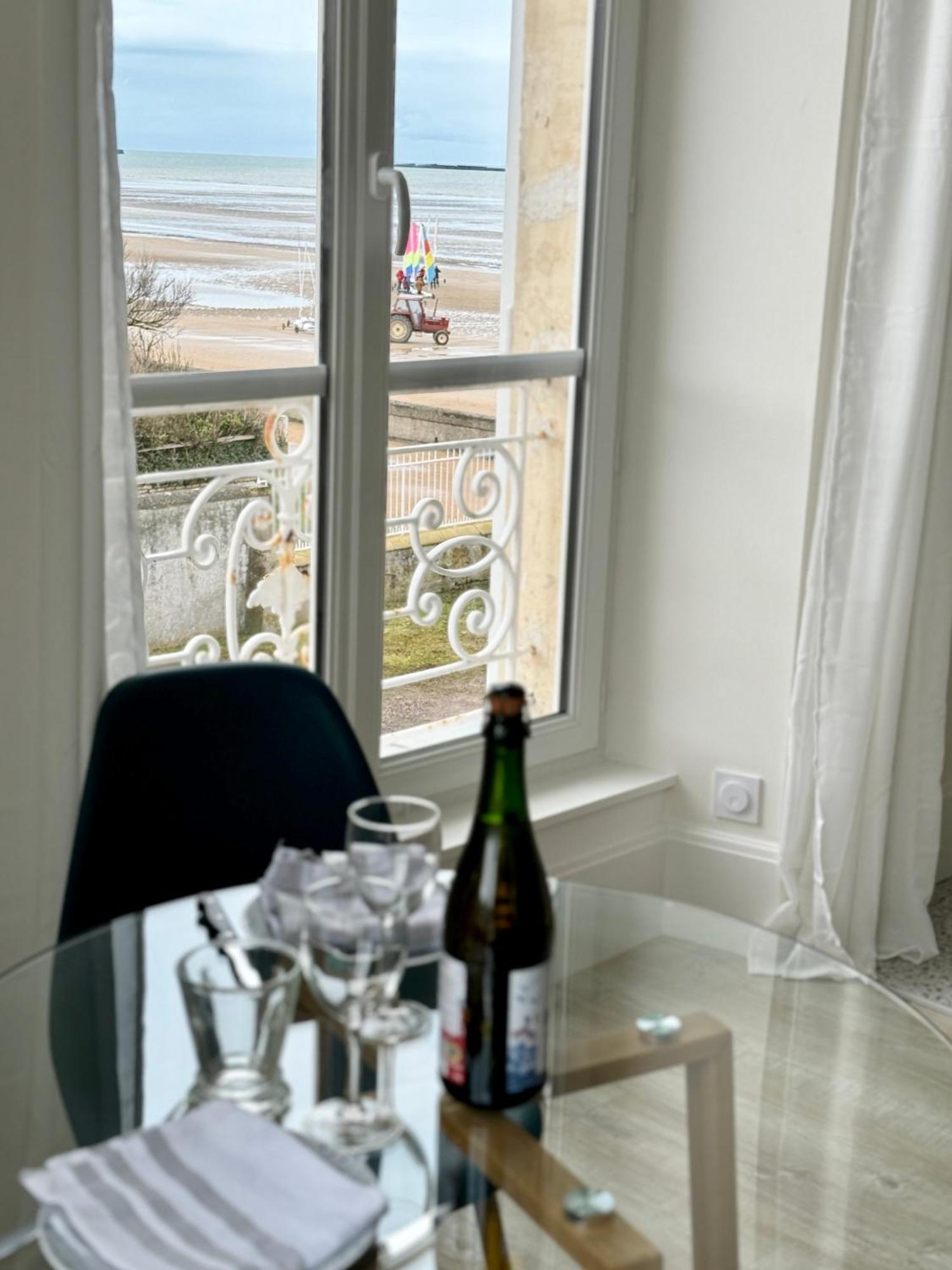 Sunny Apt On D-Day Beach With Parking Saint-Côme-de-Fresné Exterior foto